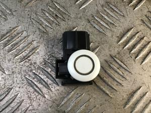 Lexus RX RX 450h 2009-2011 Rear Parking Sensor (LR Inner)