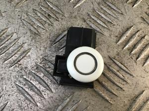 Lexus RX RX 450h 2009-2011 Rear Parking Sensor (RR Outer)