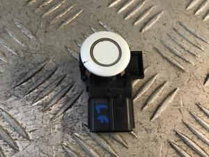 Lexus RX RX 450h 2009-2011 Front Parking Sensor (LF Outer)