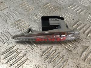 Lexus IS F USE20 RF Guard Repeater Light