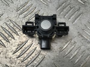 Lexus IS350 GSE31 2013-2016 Front Parking Sensor (LF Outer)