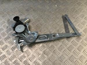 Lexus GS300h AWL10 RF Door Elec Regulator