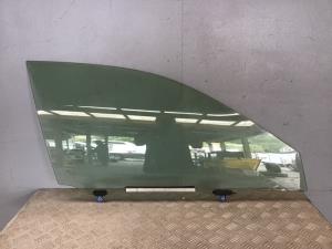 Lexus GS300h AWL10 RF Door Glass