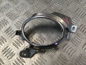 Lexus IS250-C GSE20 2008-2010 L Spotlight Bezel