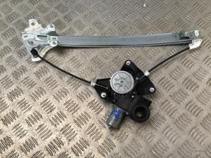 Toyota Yaris Cross MXPB10 RF Door Elec Regulator