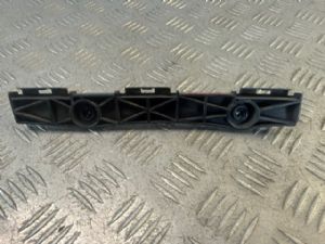 Lexus IS350 GSE21 2005-2008 RR Bumper Retainer