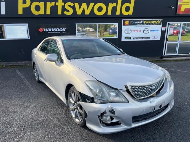 Toyota Crown GRS200 2008-2012