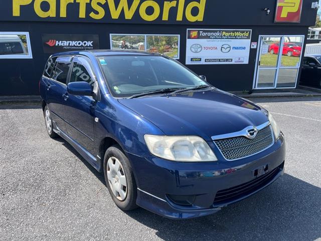 Toyota Fielder ZZE122