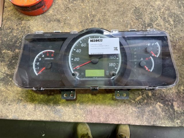 Toyota Hiace KDH221 10/06-on Instrument Cluster