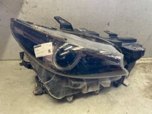 Mazda CX9 TC R Headlight