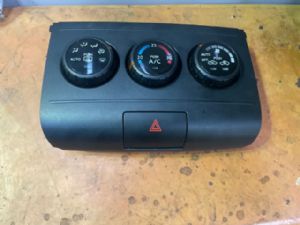 Nissan Wingroad Y12 2005-2011 Heater Controls
