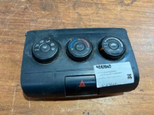Nissan Wingroad Y12 2005-2011 Air Conditioning Switch