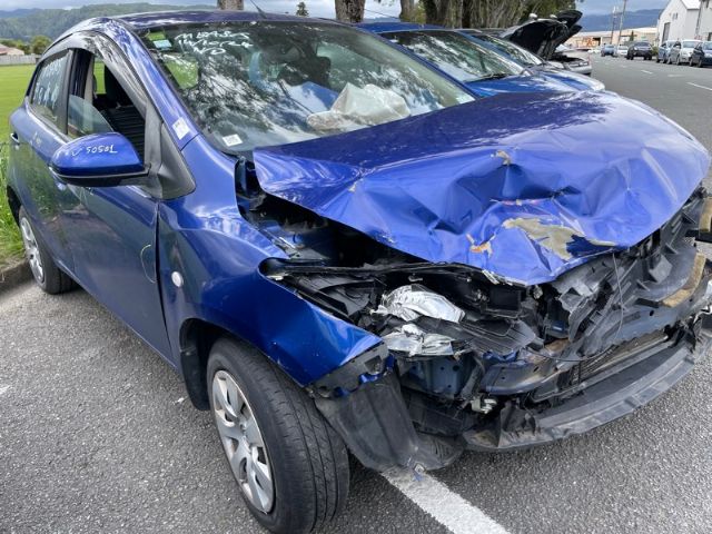 Mazda Demio DE 2007-2014
