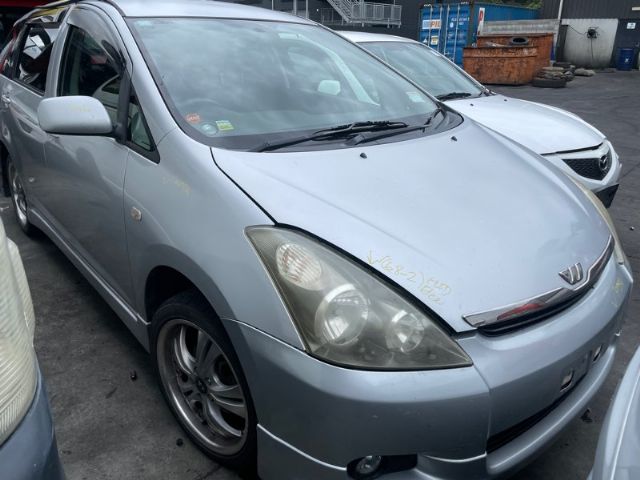 Toyota Wish ZNE10G 2003-2009