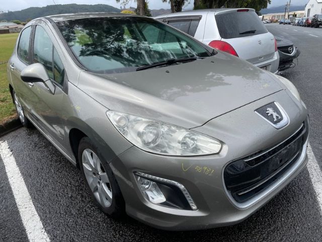 Peugeot 308 T8 2011-2013