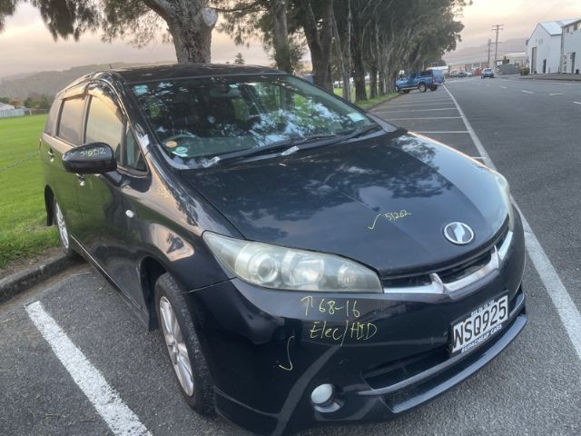 Toyota Wish ZGE20