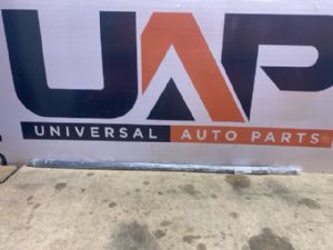 Toyota RAV4 ZCA25 RF Door Weather Strip Mould