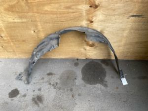 Toyota RAV4 ZCA25 RF Guard Liner